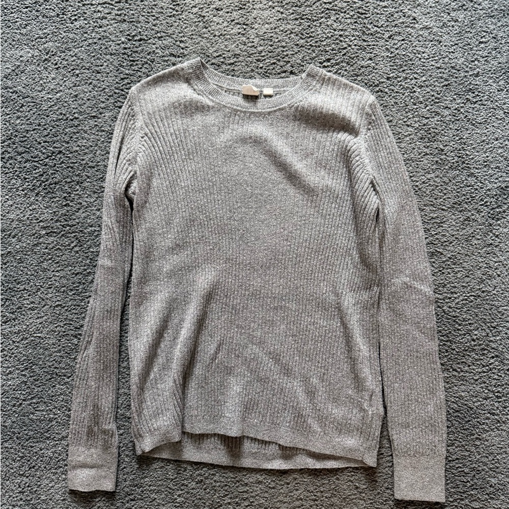 GAP Silver Ribbed Knit Sweater Size Small